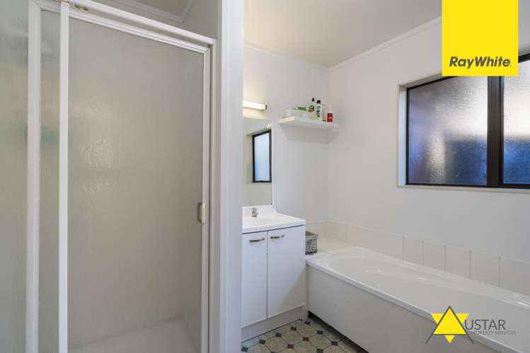 18 Meynell Court Glen Eden_5