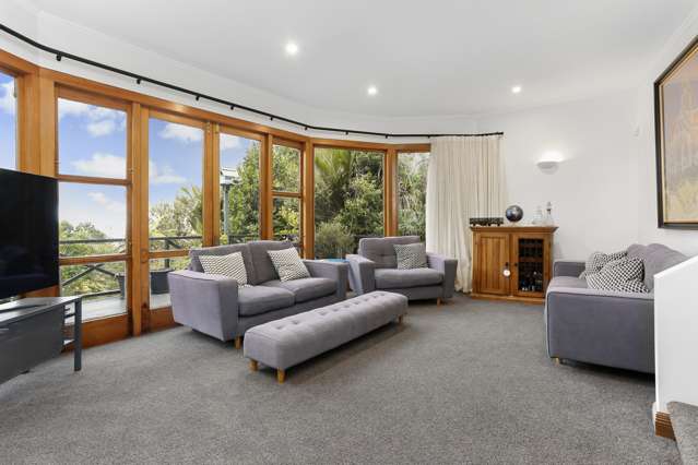 468 Scenic Drive Waiatarua_4