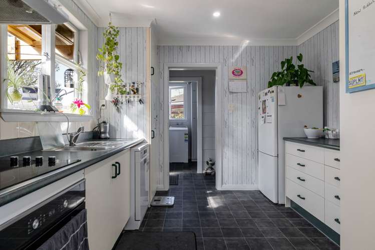 102 Rugby Street Awapuni_2