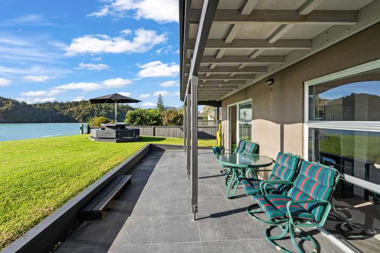 27 Waetford Road Matapouri_6