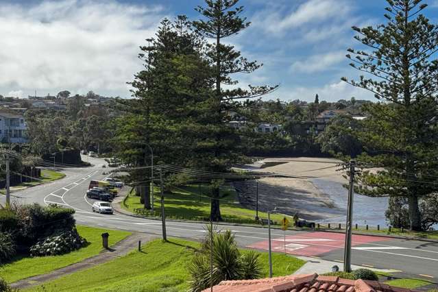 1/918 Beach Road Waiake_1