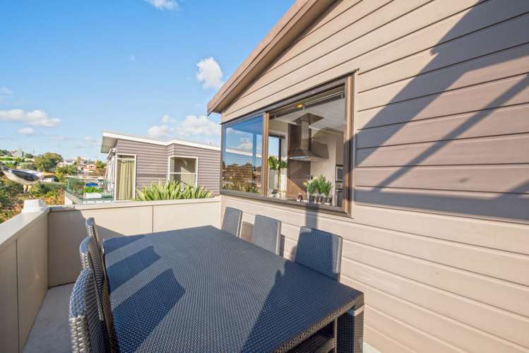 57 Hillcrest Road Otumoetai_8