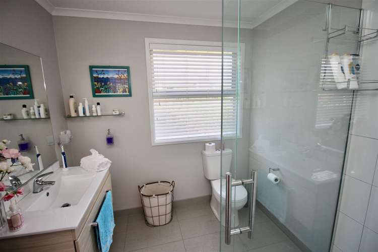 2 Roseberry Place Whitianga_8