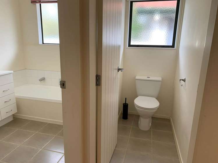 77 Sunvue Road Glen Eden_9