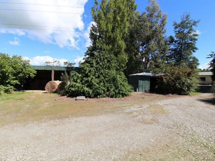 15 Toogood Road Winton Surrounds_17