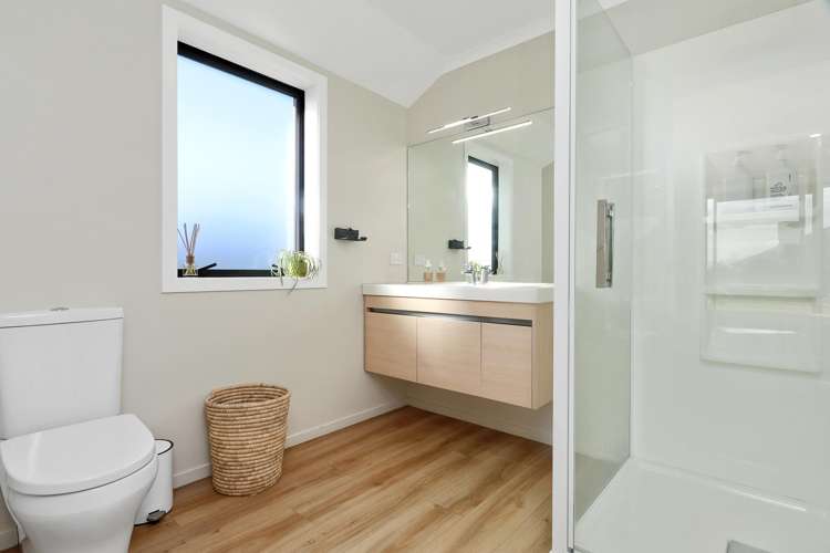 11 Aerodrome Road Burleigh_24