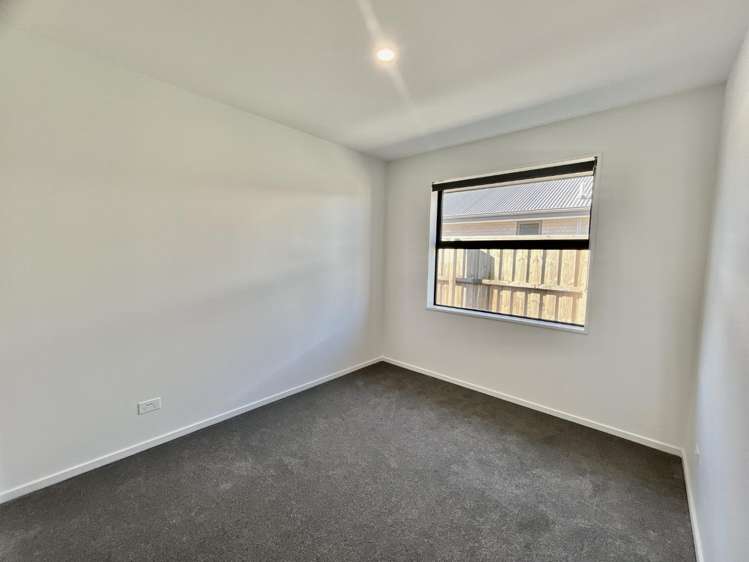 23 Longore Way 11103_11