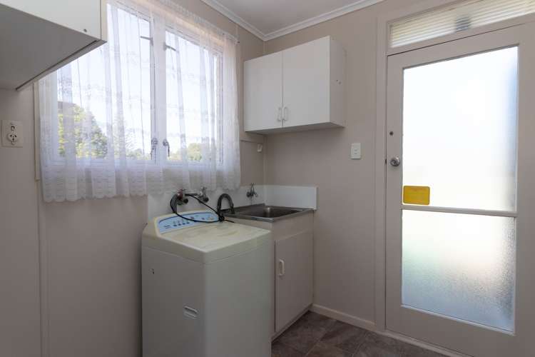 27 Shaw Avenue Paeroa_10