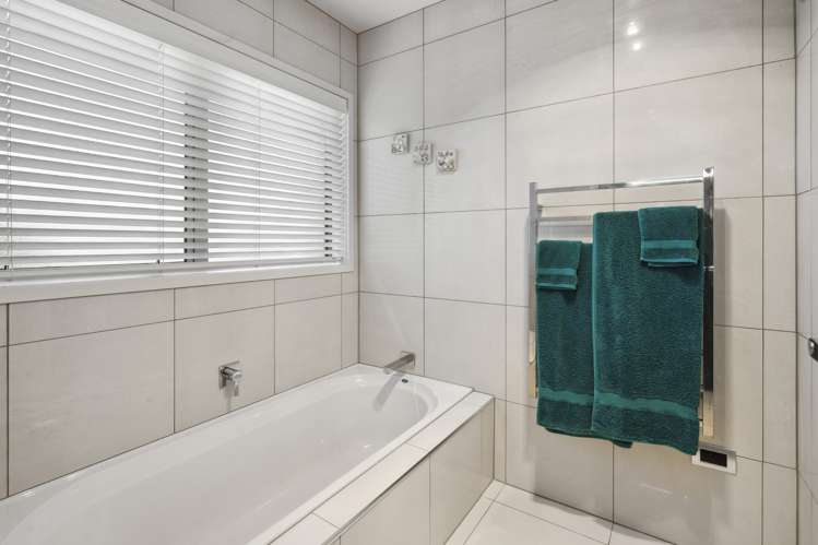 66a Basley Road Owhata_14