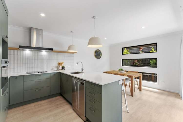 266 Adler Drive 1115_5