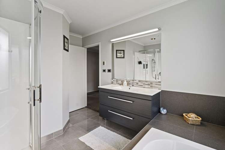 9 Huetu Place Bell Block_31