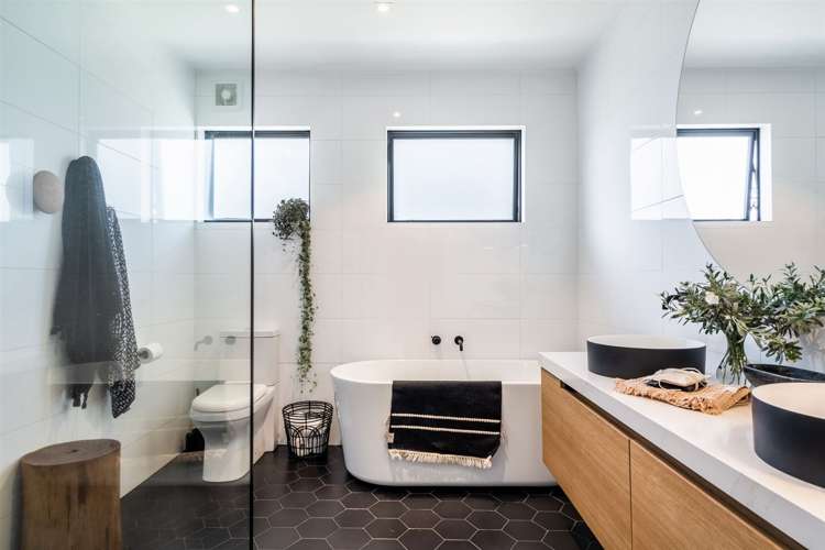 1/246 Lake Road Hauraki_12