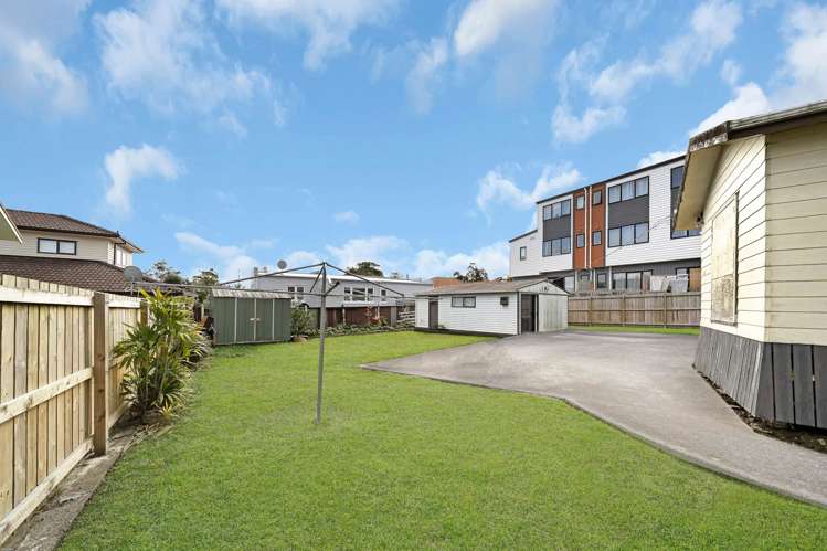 2083 Great North Road Avondale_12