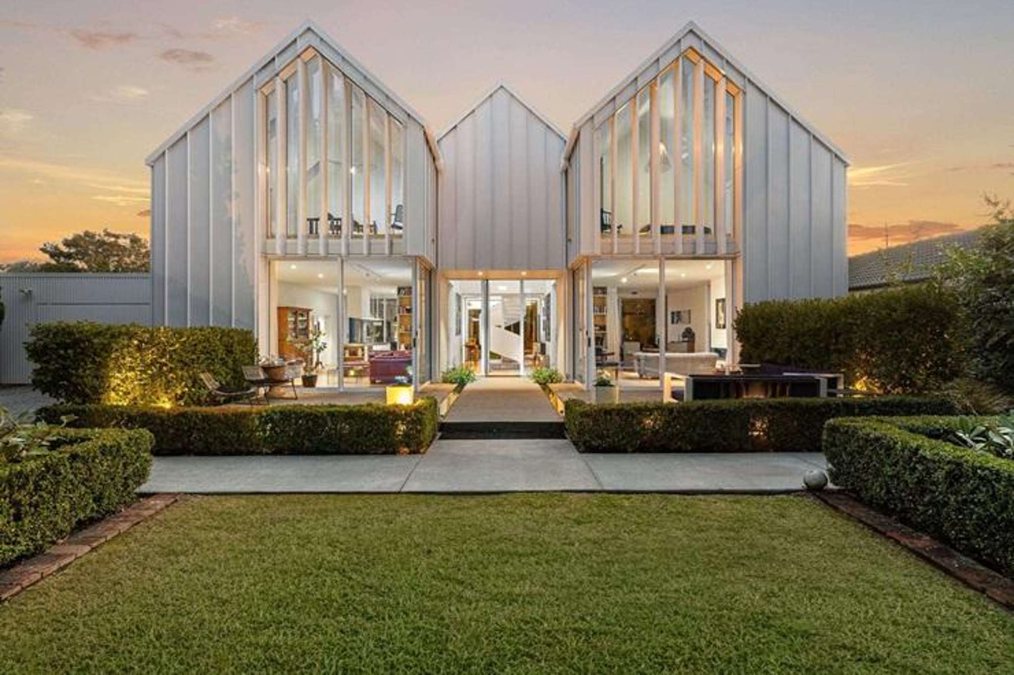 ‘It was literally rock and roll’: Fendalton quake loss becomes art-filled icon