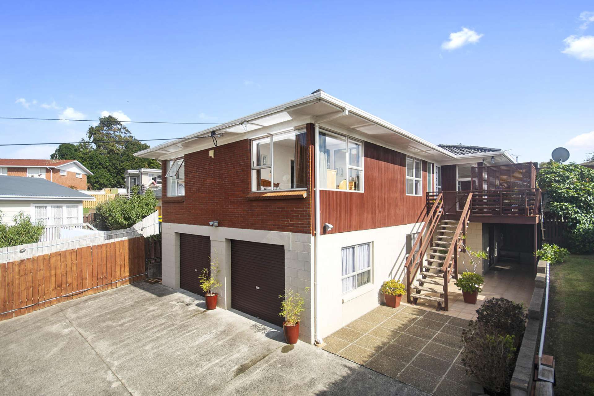 133 Tiroroa Avenue Te Atatu South_0