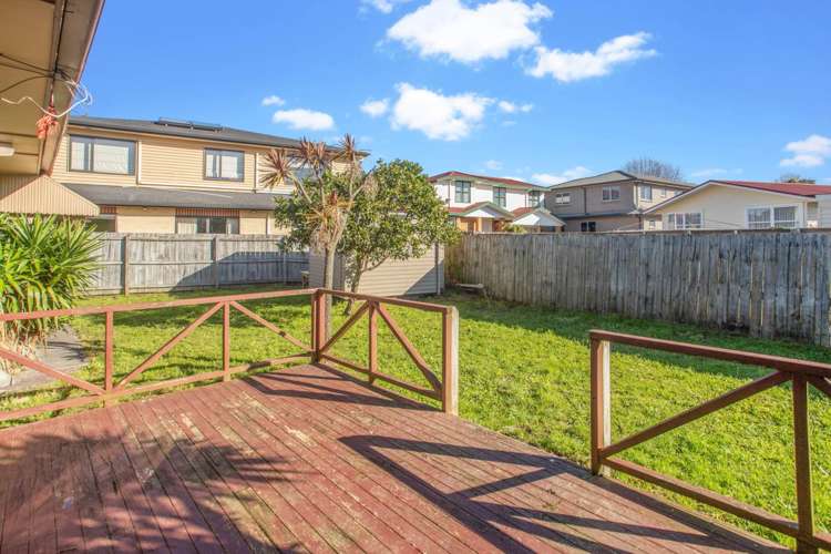 62 Olsen Avenue Hillsborough_17