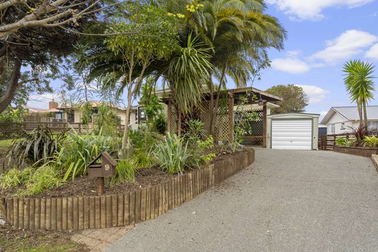9 Konini Grove Raumati Beach_17