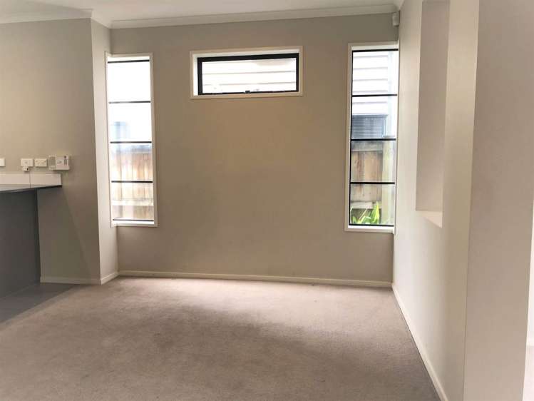 63 Coachman Drive Flat Bush_5