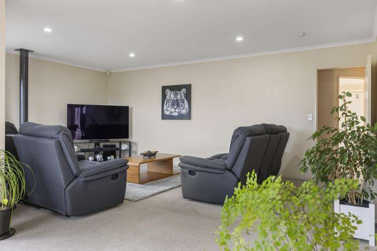 32 Balmoral Drive Hilltop_8