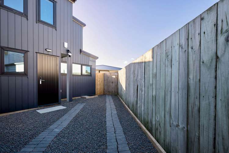 40F Friesian Drive Mangere_10