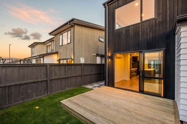 6 Alexander French Close Silverdale_21