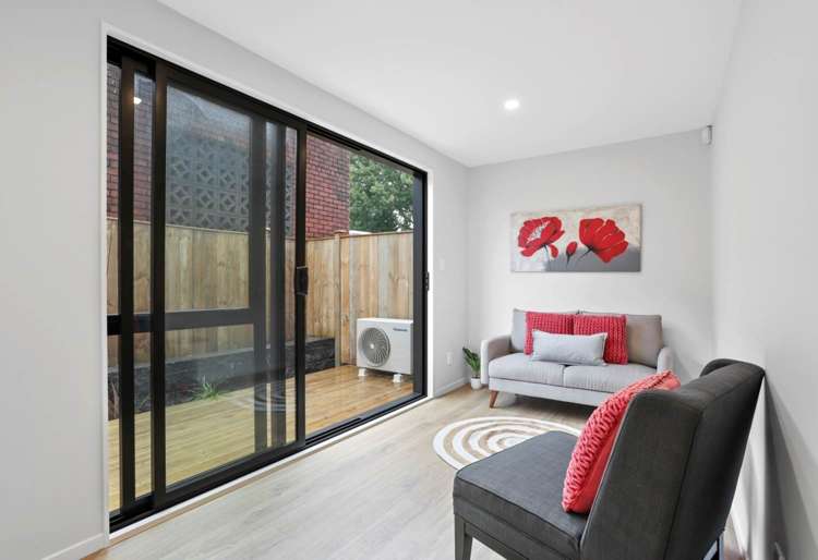 2/30 Woodford Avenue Henderson_9