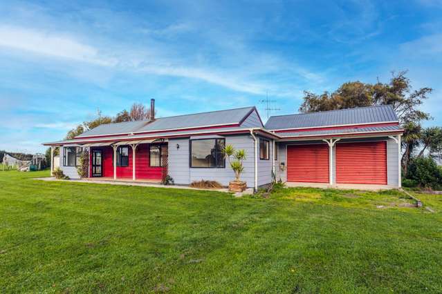 LIFESTYLE PROPERTY WITH POTENTIAL