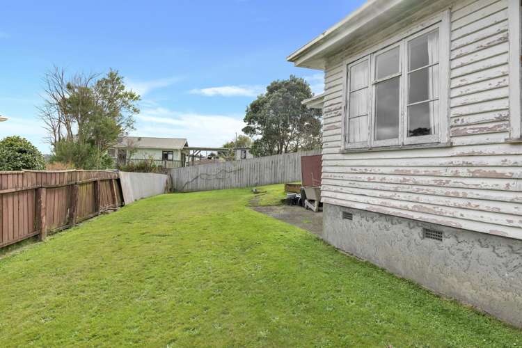 75 Hampshire Street Cannons Creek_19