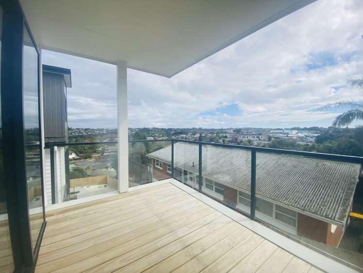 2/388 Glenfield Road Glenfield_1