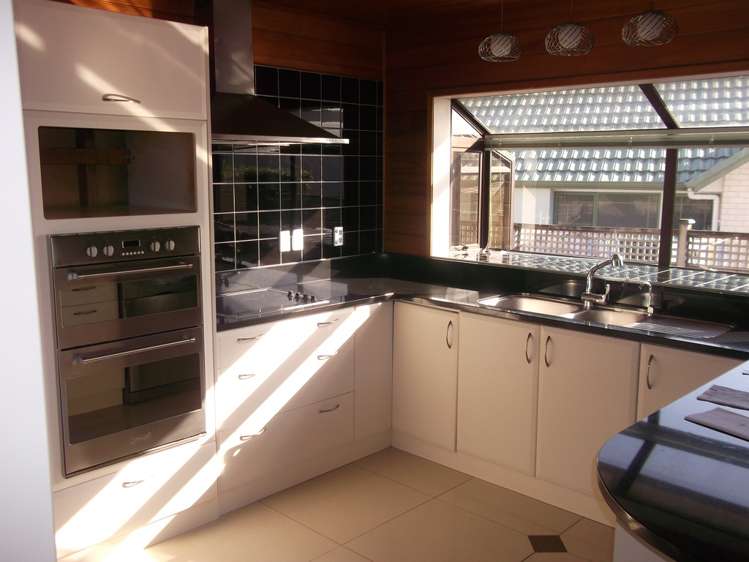 243 Hill Road The Gardens_4