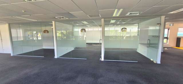 51 Hurstmere Road Takapuna_4