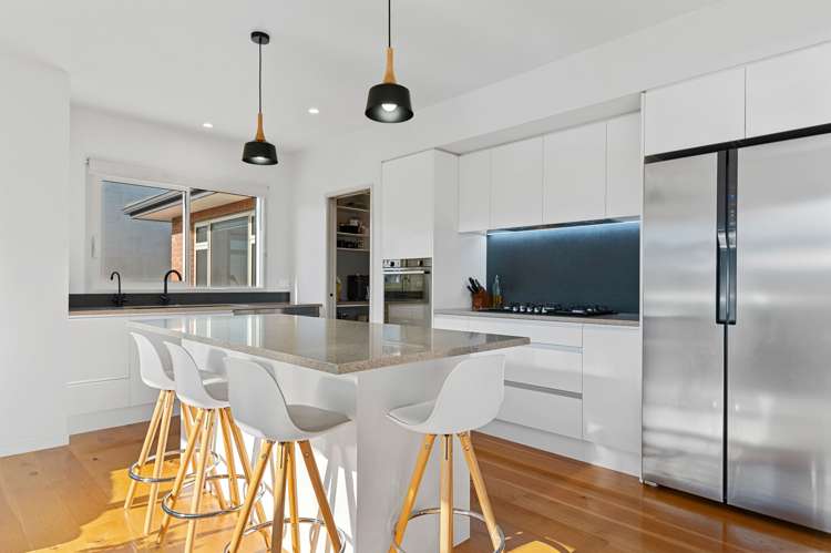 12a Sumner Street Glenholme_11