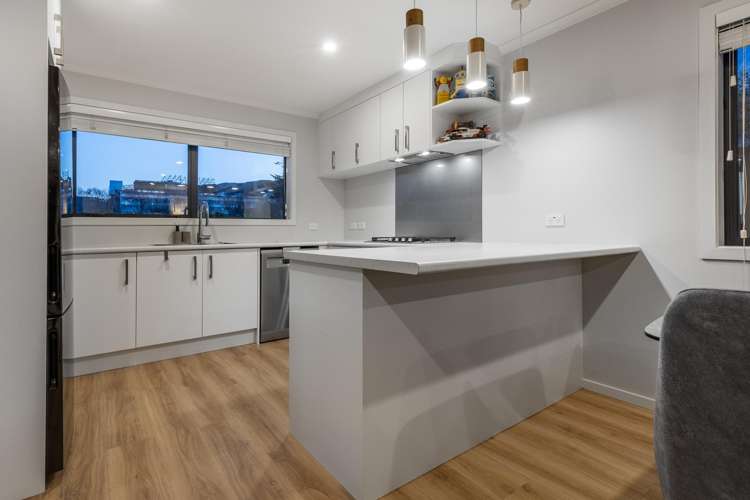 6 Pateke Drive Kenepuru_12