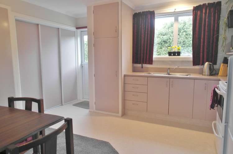 85 Gilberthorpes Road Hei Hei_7