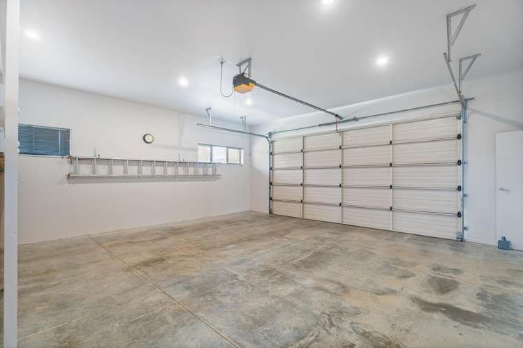 141 Everitt Crescent Whangamatā_20