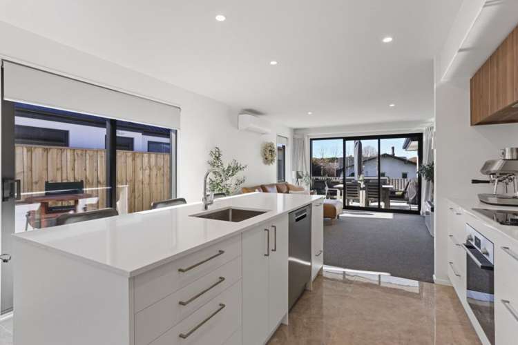 32 Penney Avenue_3