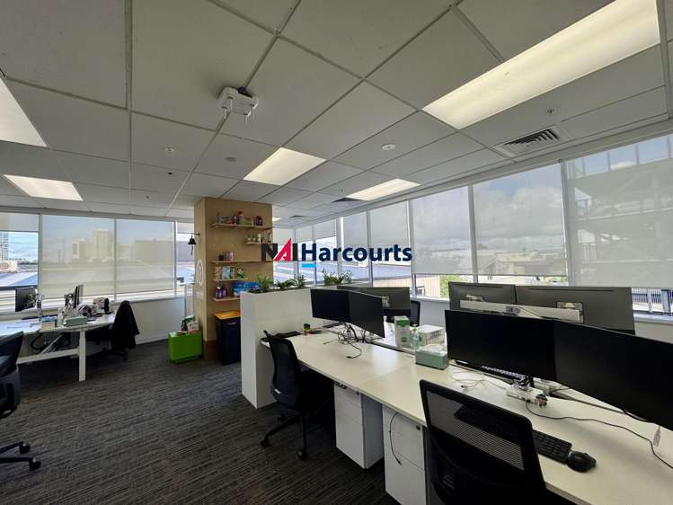 1/2 Fred Thomas Drive Takapuna_8