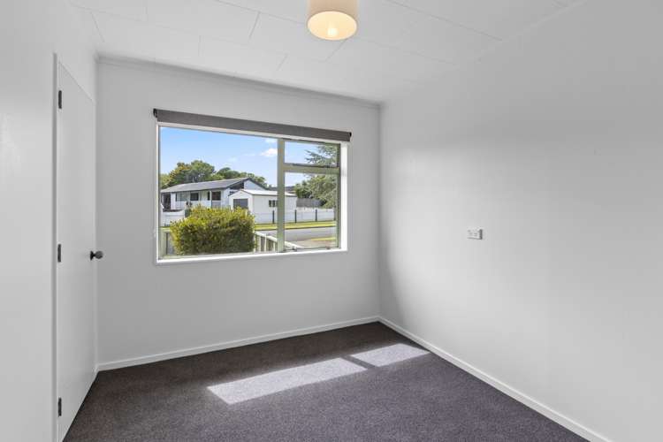 16 Hickford Place Okato_21