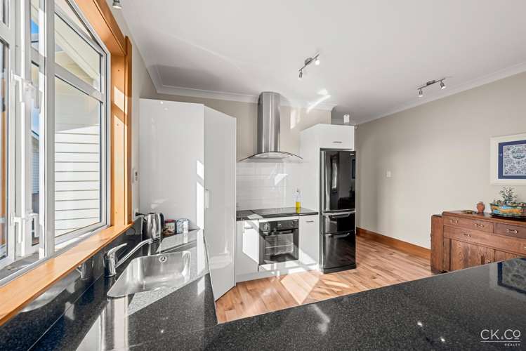 40 Tui Street Alicetown_9