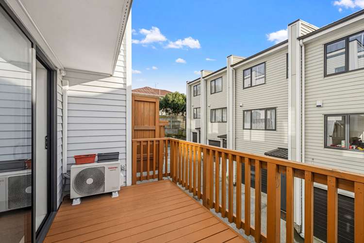10/11 Gordon Place Newtown_17