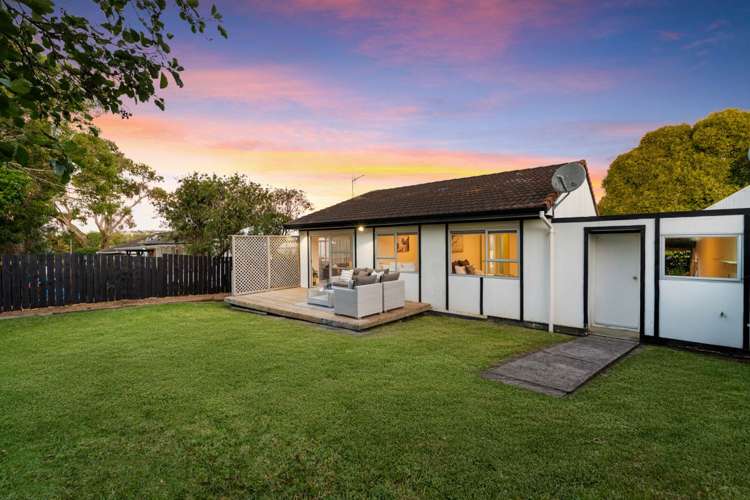 2/5 Cheam Place Pakuranga Heights_0