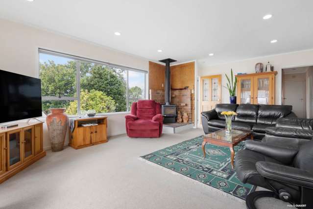 168 Edmonton Road Te Atatu South_4