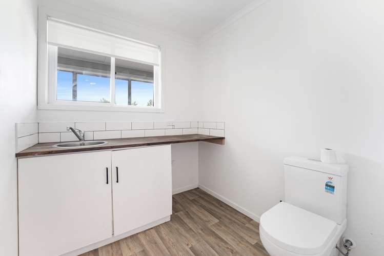 50 Swansea Road Stratford_7