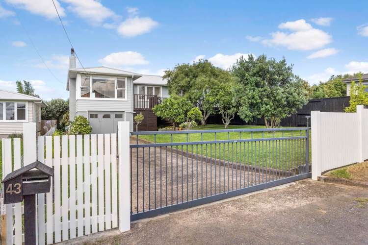 43 Lynwood Road New Lynn_21