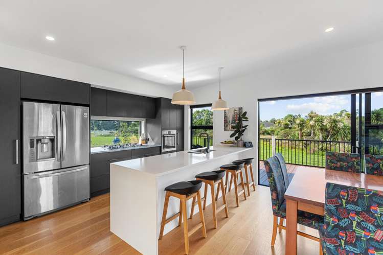 64 Drabble Crescent Papamoa Beach_6