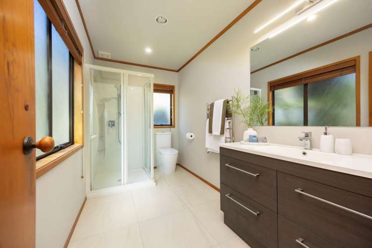 2/171 Atkinson Road Titirangi_10