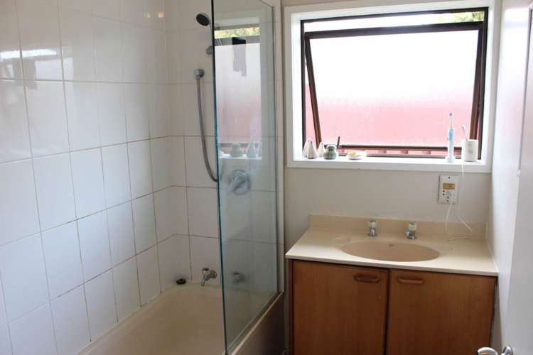 2/166 Point Chevalier Road Point Chevalier_7