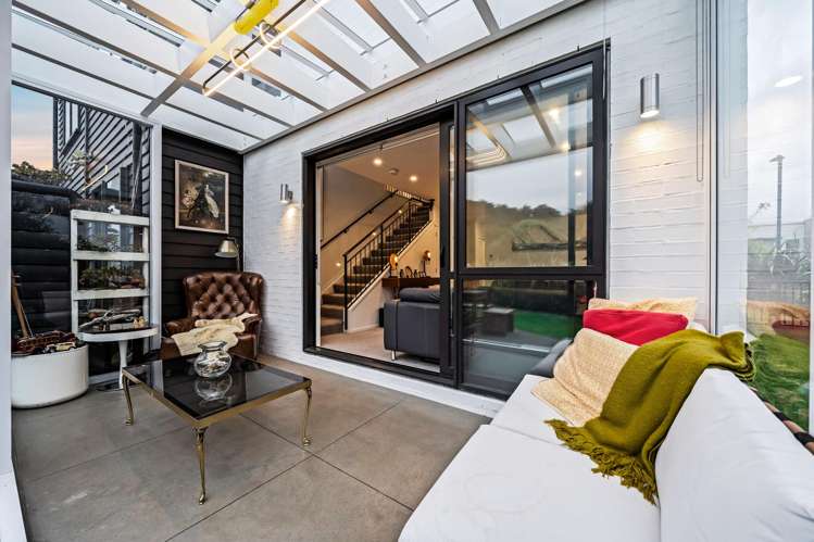 4 Matairangi Avenue Totara Heights_6