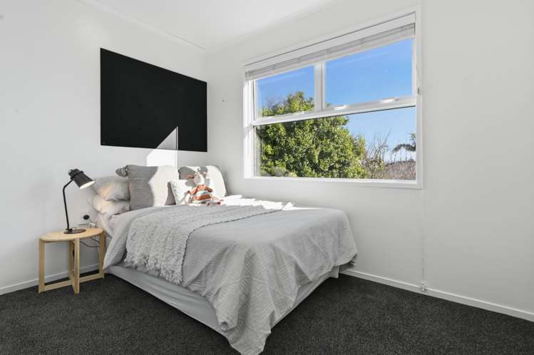 36 Eaton Crescent Matua_11