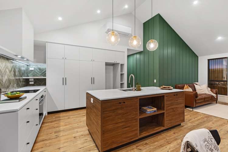 5 Pekapeka Lane Poike_7